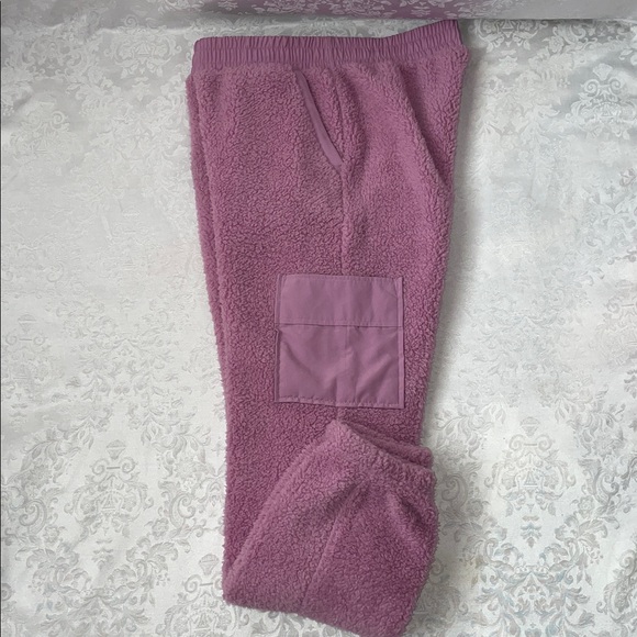 Hippie Rose Lavender Fleece Pants.  Size medium. - Picture 6 of 6